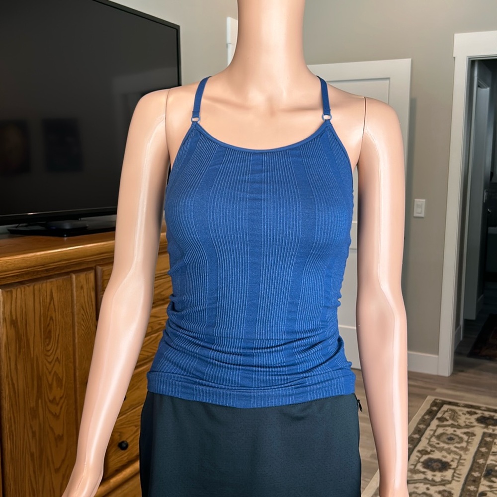 Athleta tank